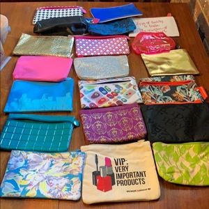 Assortment of Ipsy glam bags (bags only)